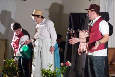 Théâtre et marionnettes par le SAVS Arbois